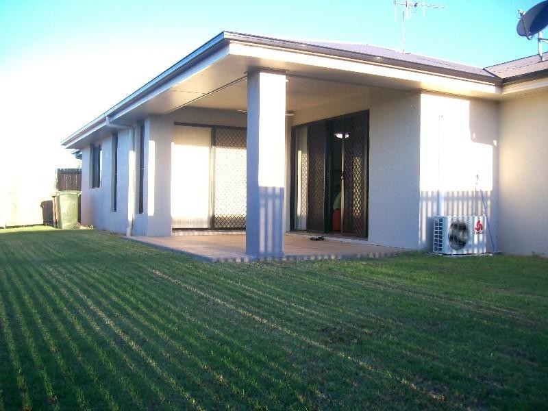 13 Neville Drive, Branyan QLD 4670