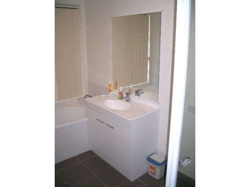 13 Neville Drive, Branyan QLD 4670