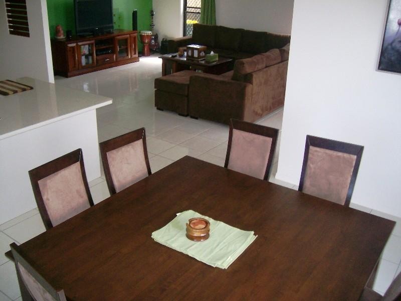 14 Neville Drive, Branyan QLD 4670