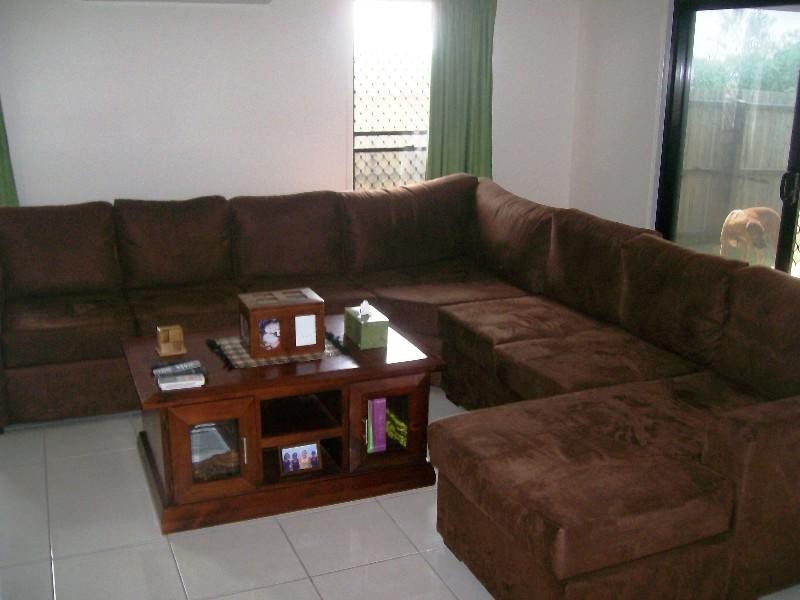 14 Neville Drive, Branyan QLD 4670