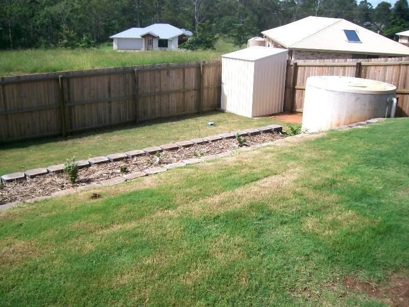 14 Neville Drive, Branyan QLD 4670