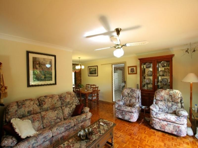 8 Park Royal Drive, Branyan QLD 4670