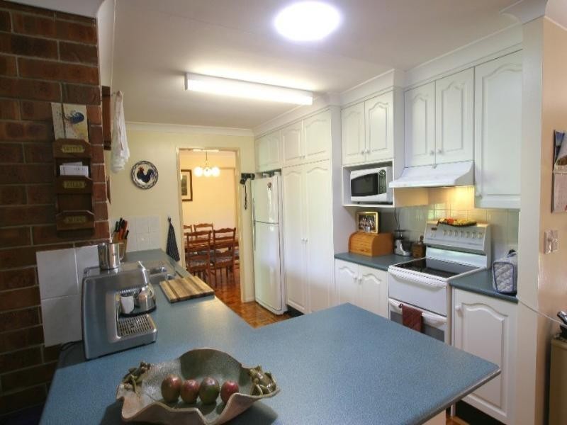 8 Park Royal Drive, Branyan QLD 4670