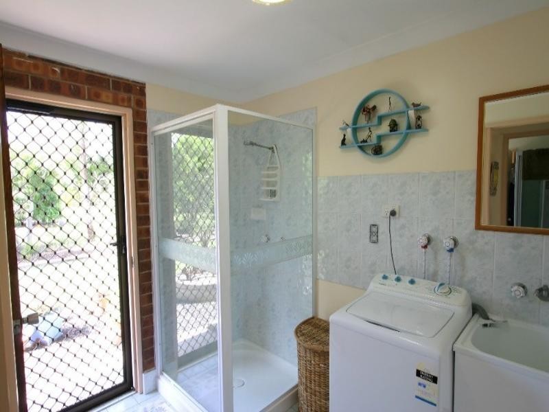 8 Park Royal Drive, Branyan QLD 4670