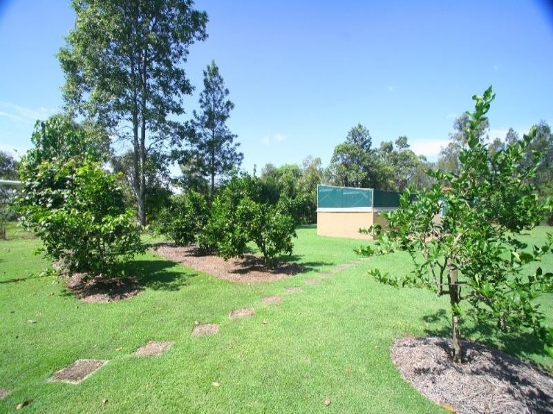 8 Park Royal Drive, Branyan QLD 4670