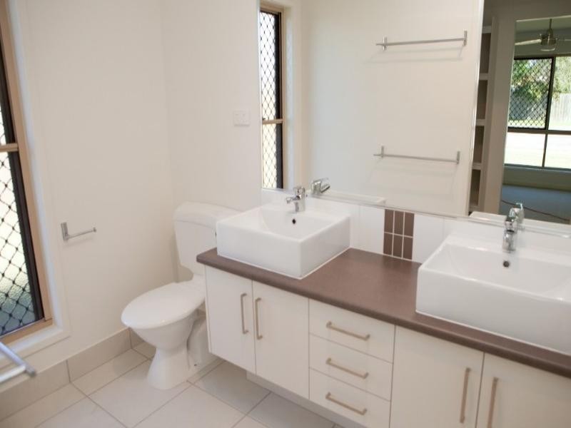 49a Alice Street, Walkervale QLD 4670