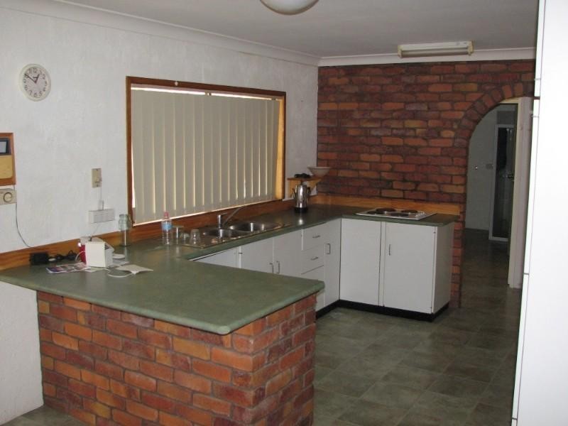 10 Bonney Street, Bundaberg North QLD 4670