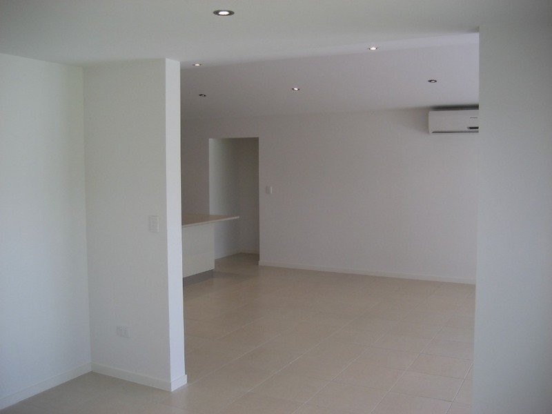 4 Sutherland Road, Branyan QLD 4670