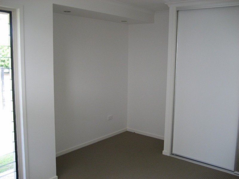 4 Sutherland Road, Branyan QLD 4670