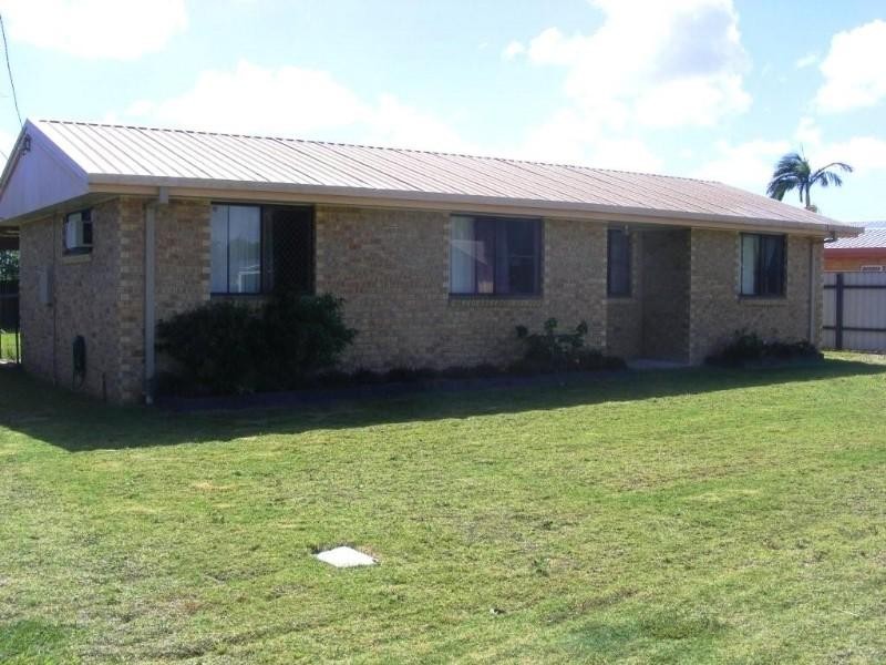 11 Russell Street, Bundaberg North QLD 4670
