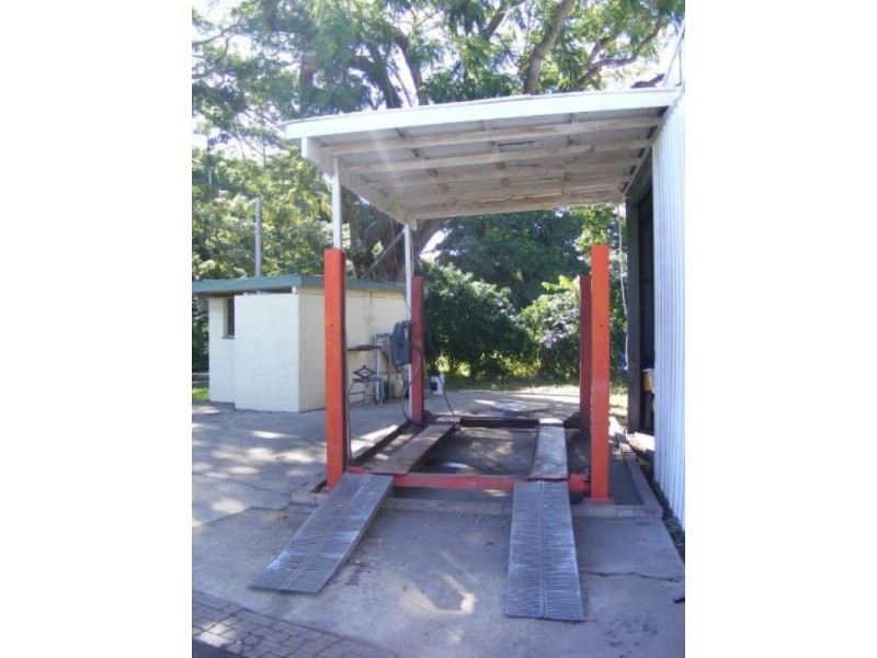 4 Mcrae Street, Bundaberg North QLD 4670