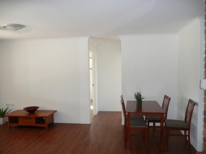 2/1 Finnis Street, Avenell Heights QLD 4670