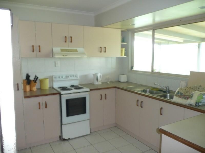 4 Peek Street, Bundaberg North QLD 4670