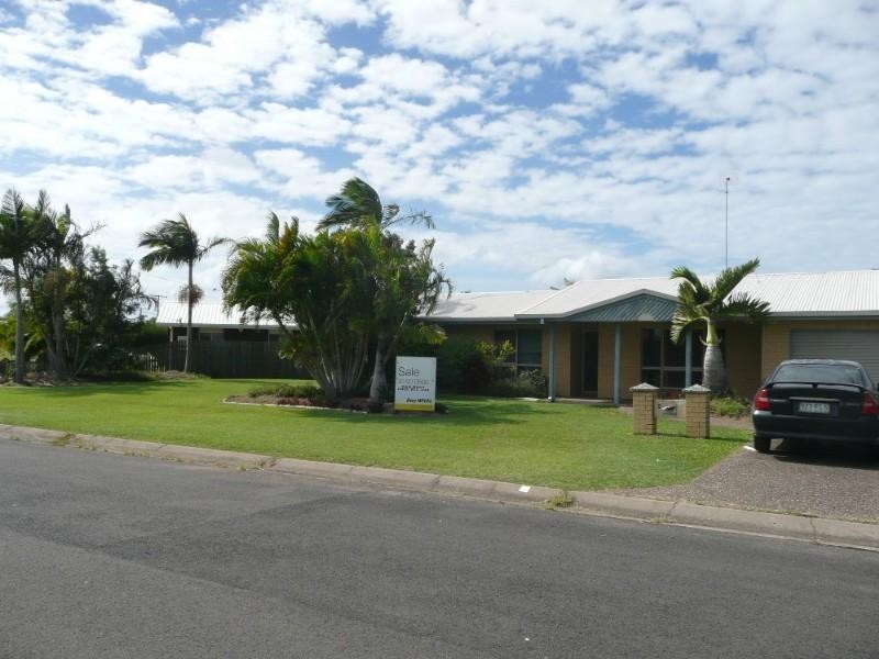 4 Peek Street, Bundaberg North QLD 4670