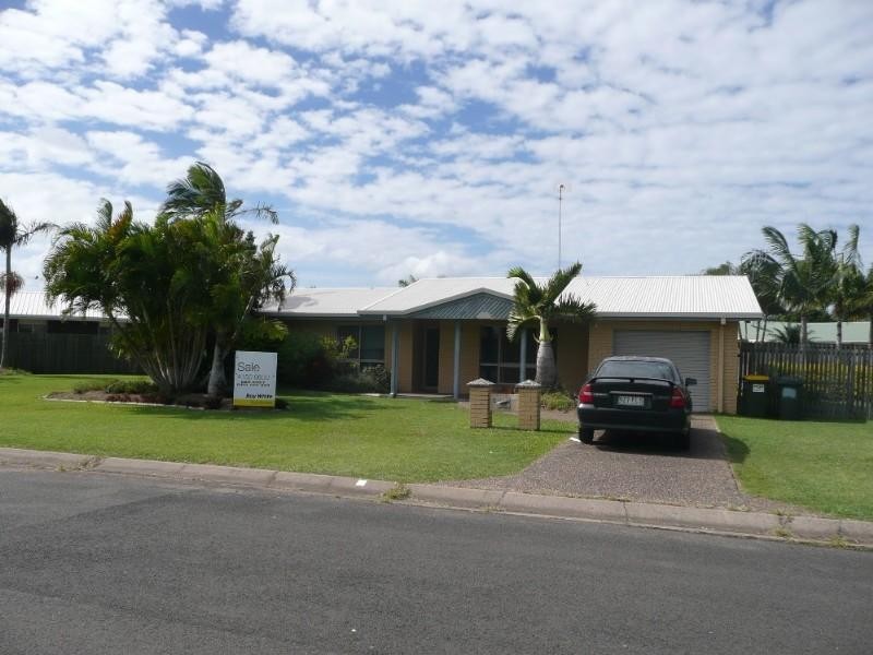 4 Peek Street, Bundaberg North QLD 4670