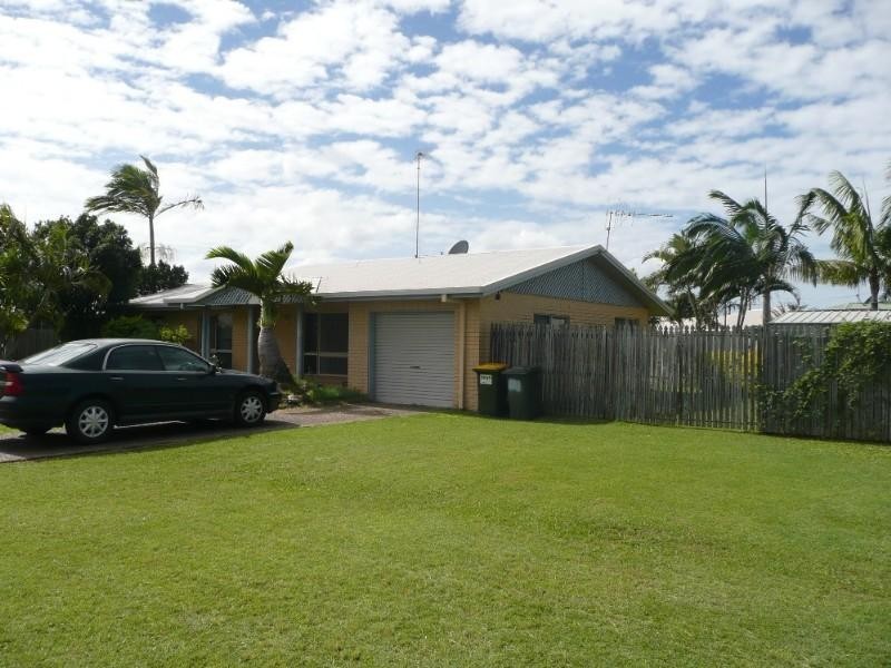 4 Peek Street, Bundaberg North QLD 4670