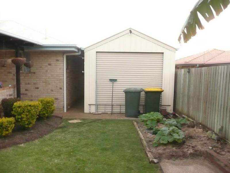 8 Maike Street, Kalkie QLD 4670