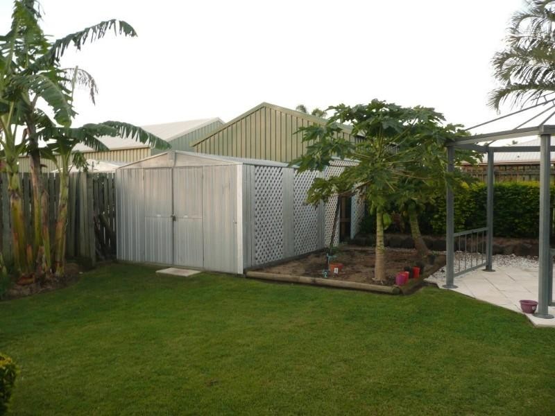 8 Maike Street, Kalkie QLD 4670