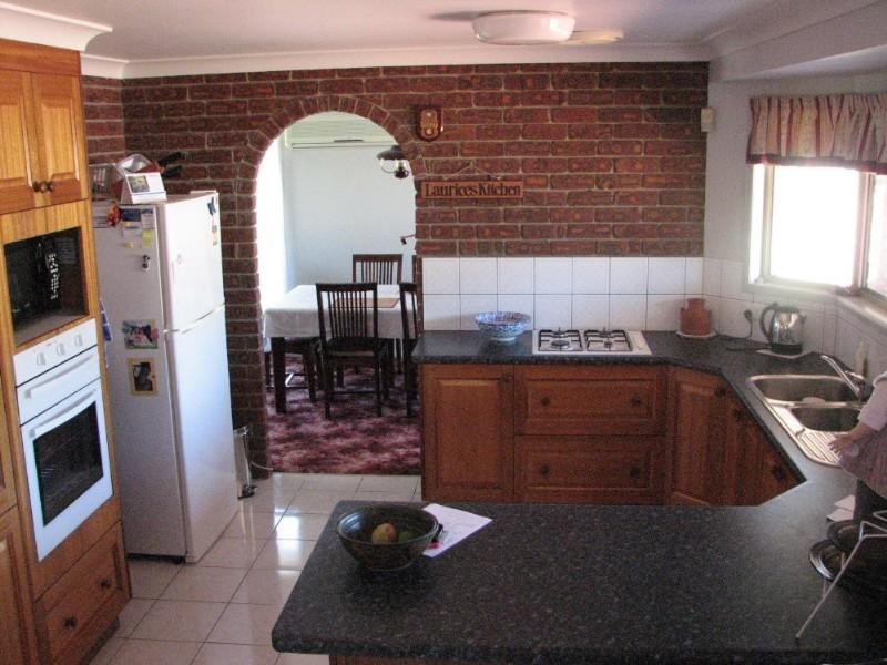 2 Jasper Court, Branyan QLD 4670