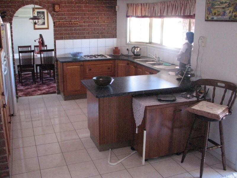 2 Jasper Court, Branyan QLD 4670