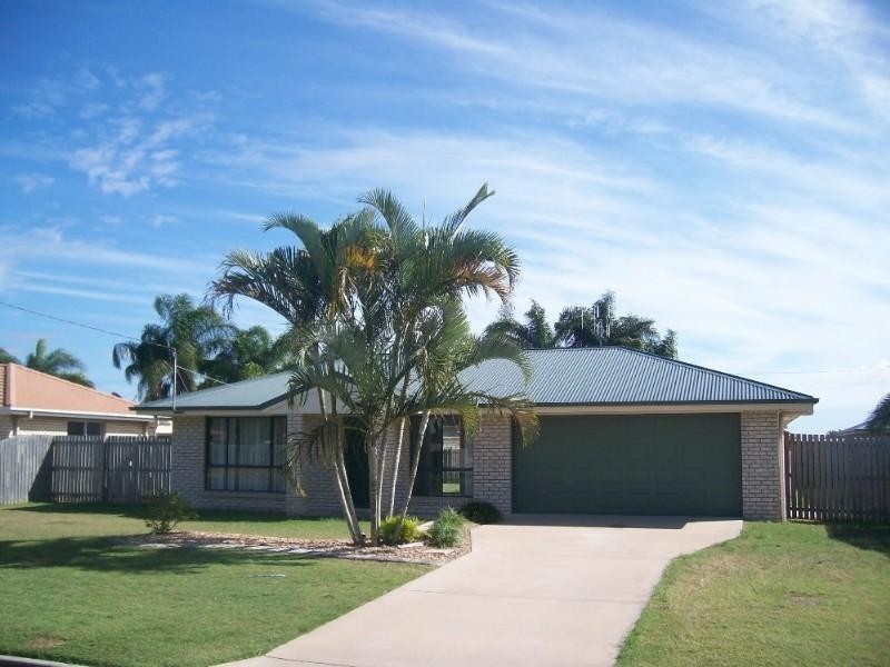 40 Paradise Avenue, Thabeban QLD 4670