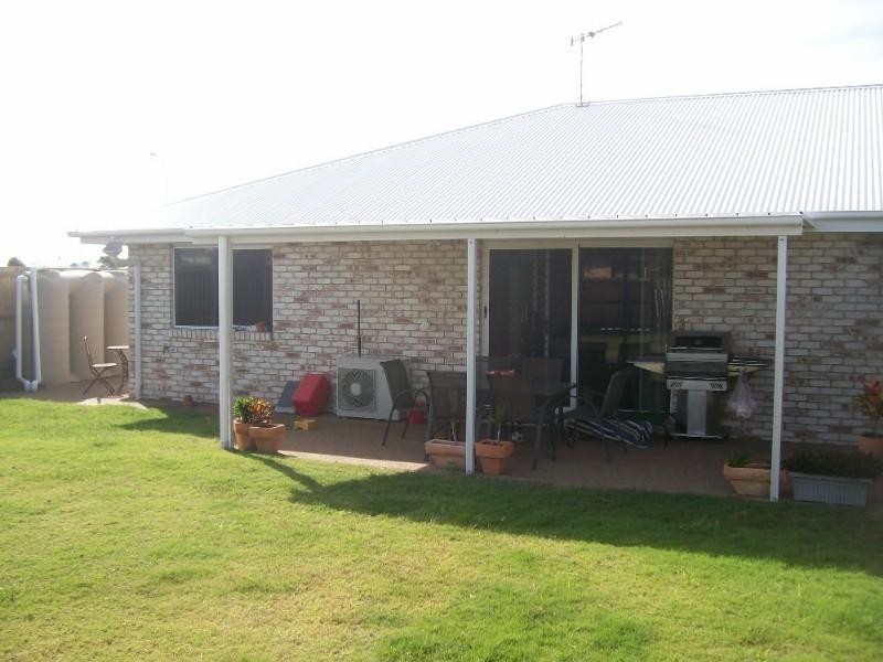 40 Paradise Avenue, Thabeban QLD 4670