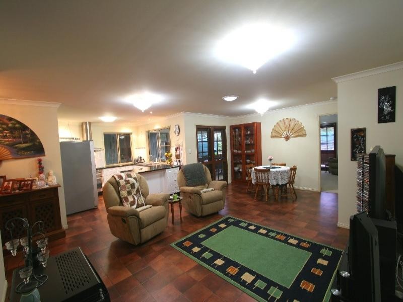 Sharon QLD 4670