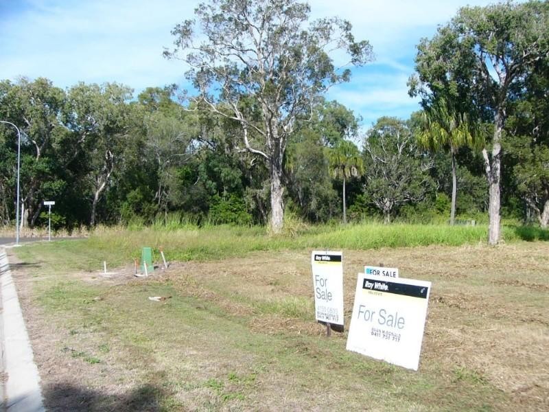 3 Castle Court, Moore Park Beach QLD 4670