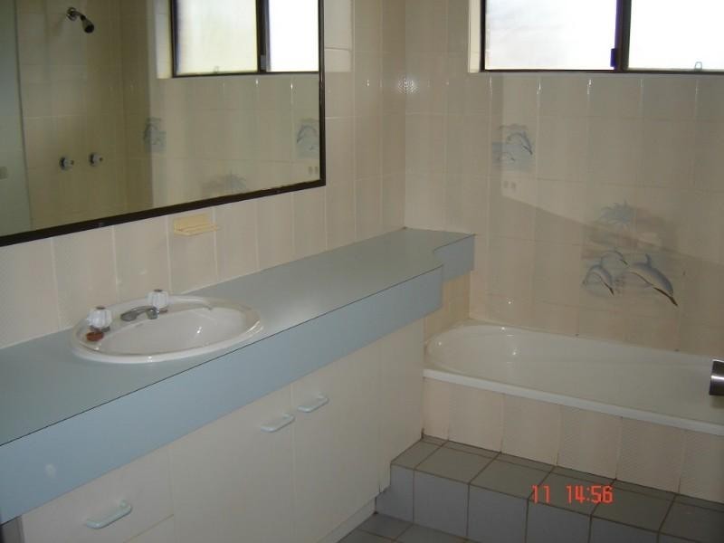 54 Glenview Crescent, Bundaberg QLD 4670