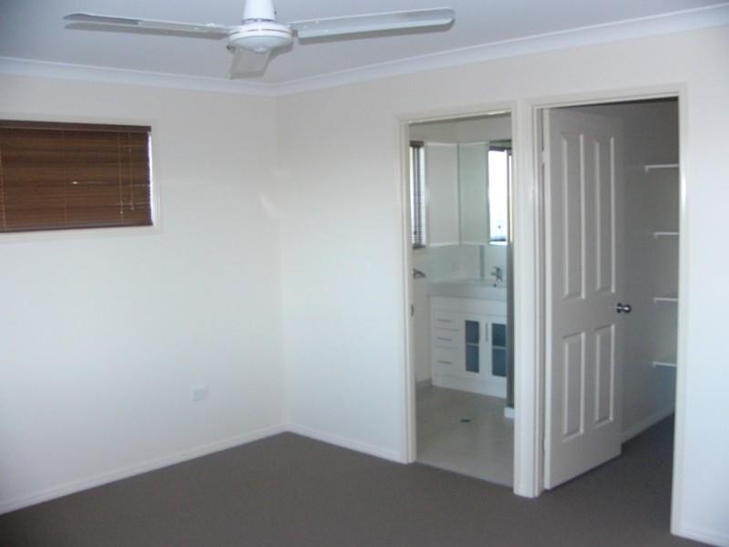 1406 Moore Park Road, Gooburrum QLD 4670