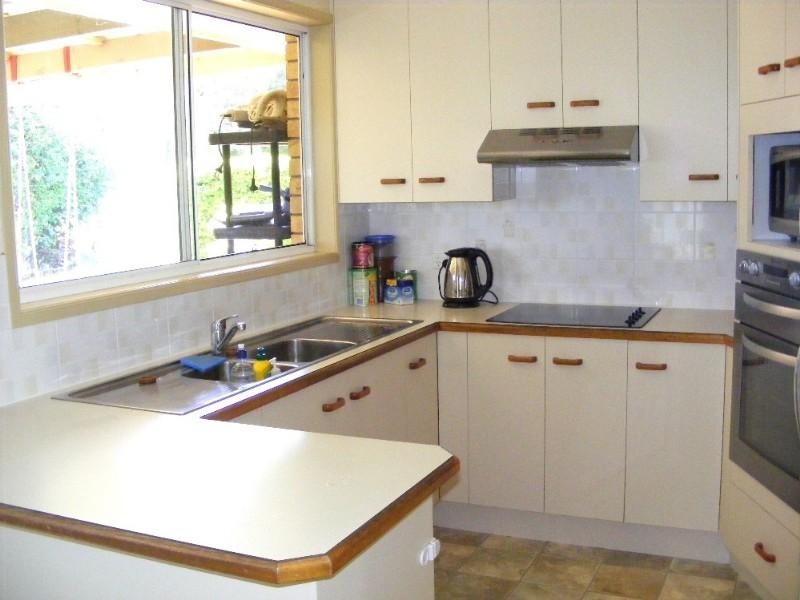 3 Schleger Street, Burnett Heads QLD 4670