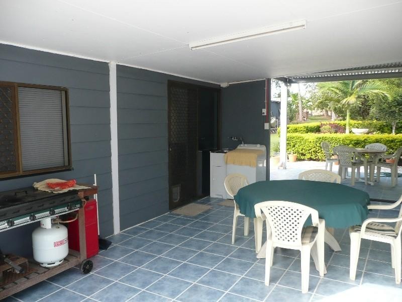 1 Bush Road, Branyan QLD 4670