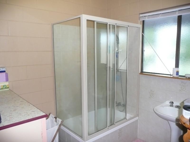 1 Bush Road, Branyan QLD 4670