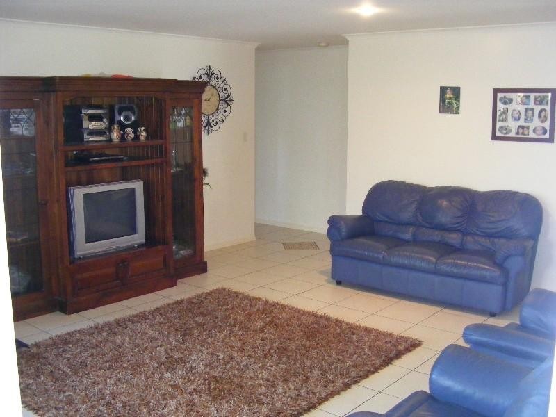 19 Chancellor Drive, Avenell Heights QLD 4670