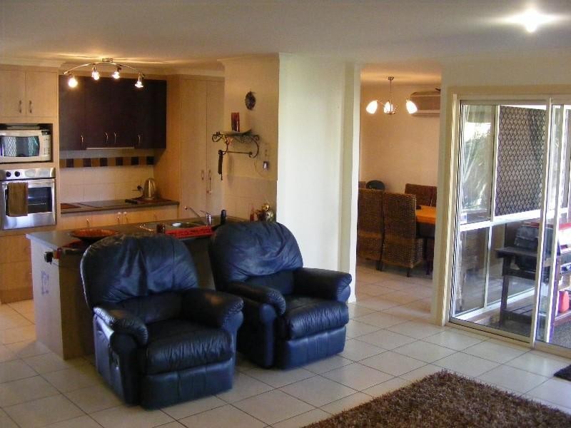 19 Chancellor Drive, Avenell Heights QLD 4670