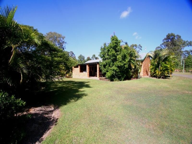 32 Pleasant Drive, Sharon QLD 4670