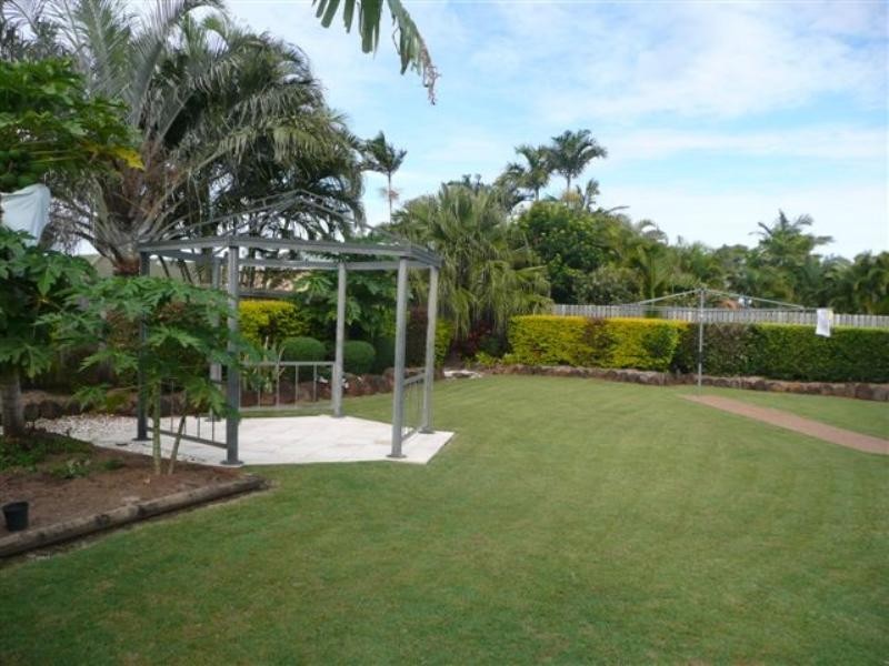 8 Maike Street, Kalkie QLD 4670