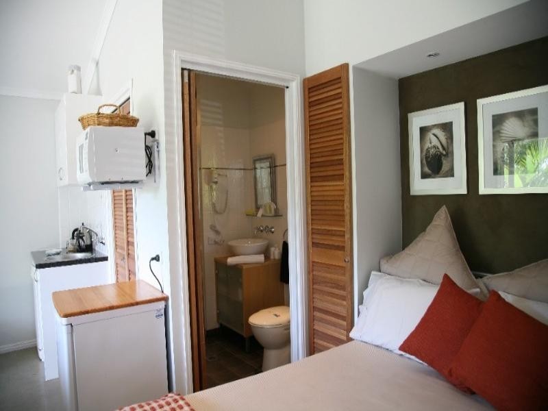 6 Albatross Court, Moore Park Beach QLD 4670