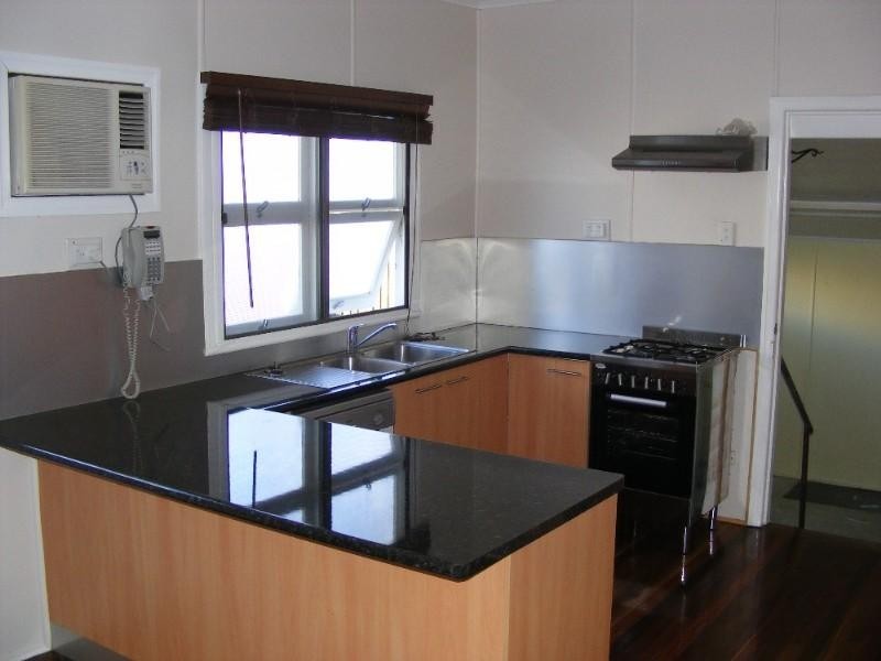 16 Greenwood Street, Kepnock QLD 4670