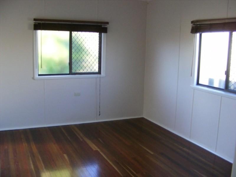 16 Greenwood Street, Kepnock QLD 4670