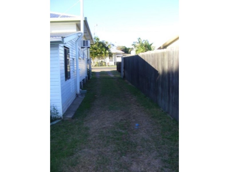 16 Greenwood Street, Kepnock QLD 4670