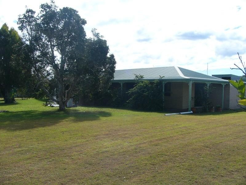 25 Clarrys Lane, Avondale QLD 4670