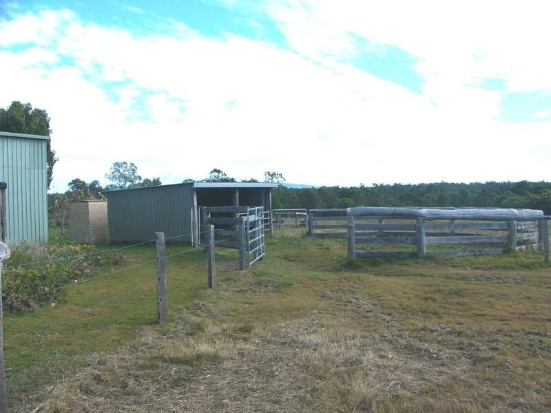 25 Clarrys Lane, Avondale QLD 4670