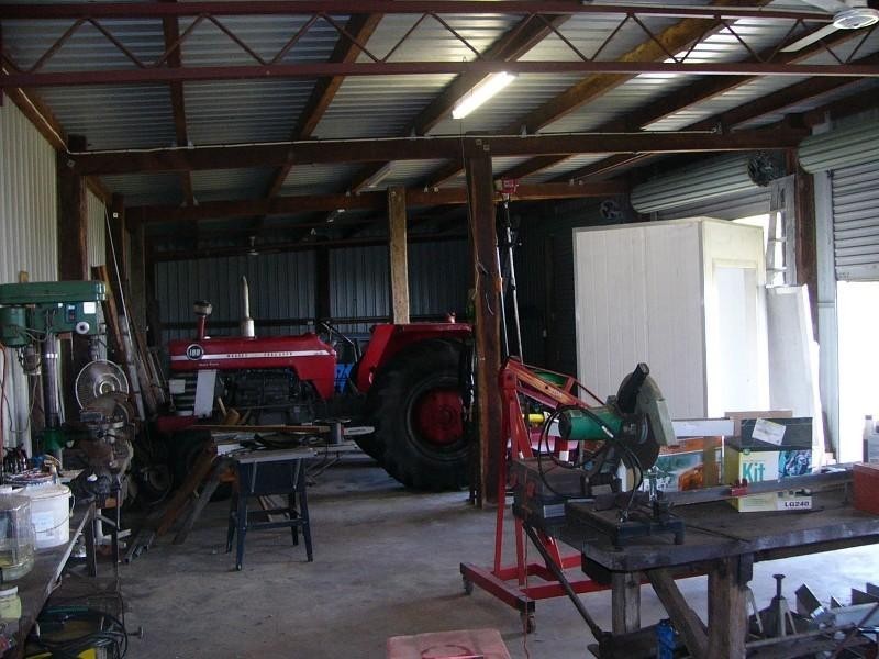 25 Clarrys Lane, Avondale QLD 4670