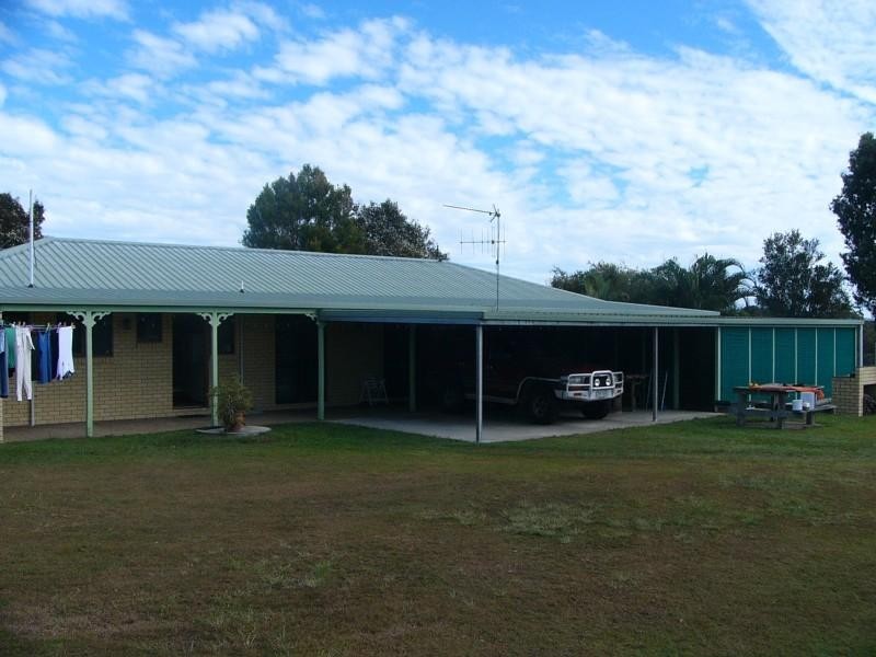 25 Clarrys Lane, Avondale QLD 4670