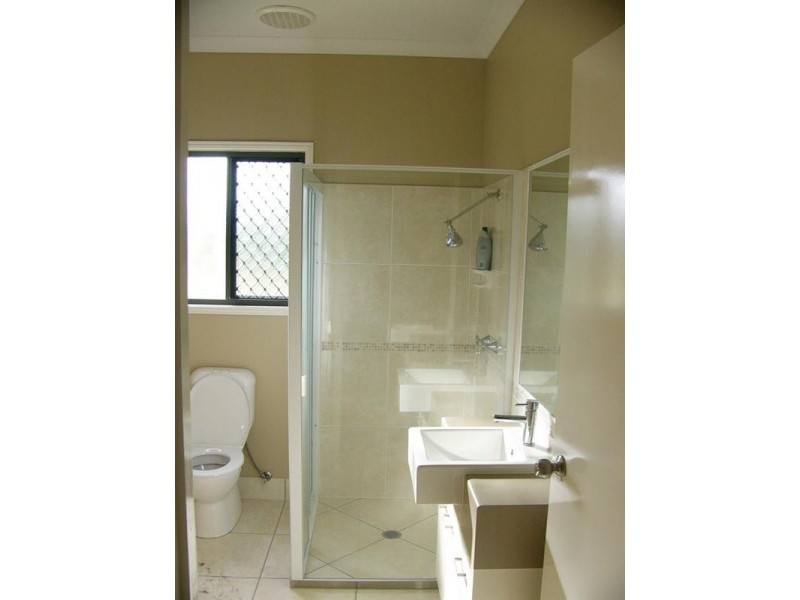 27 Kindt Street, Moore Park Beach QLD 4670