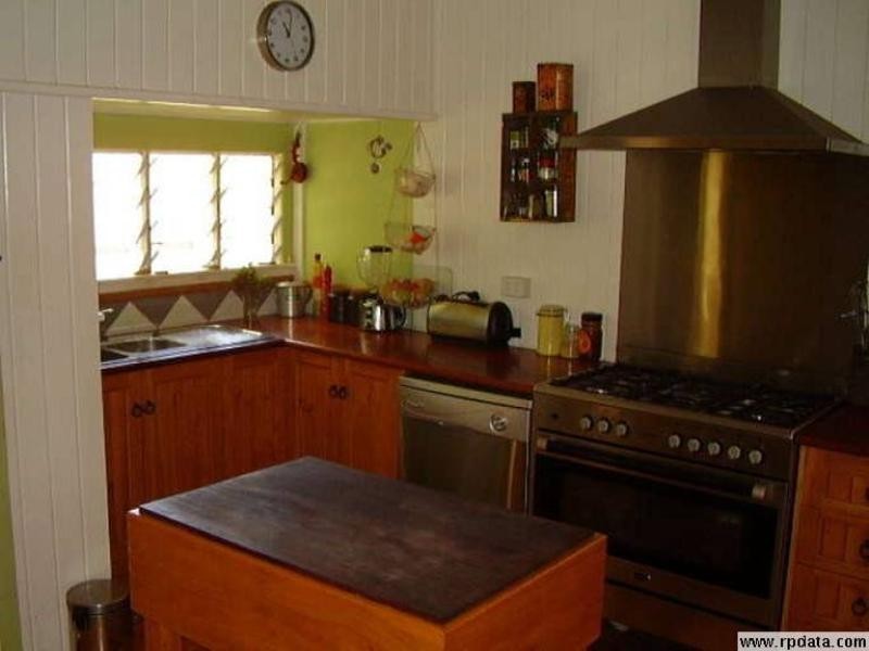 14 Kingfisher Court, Moore Park Beach QLD 4670
