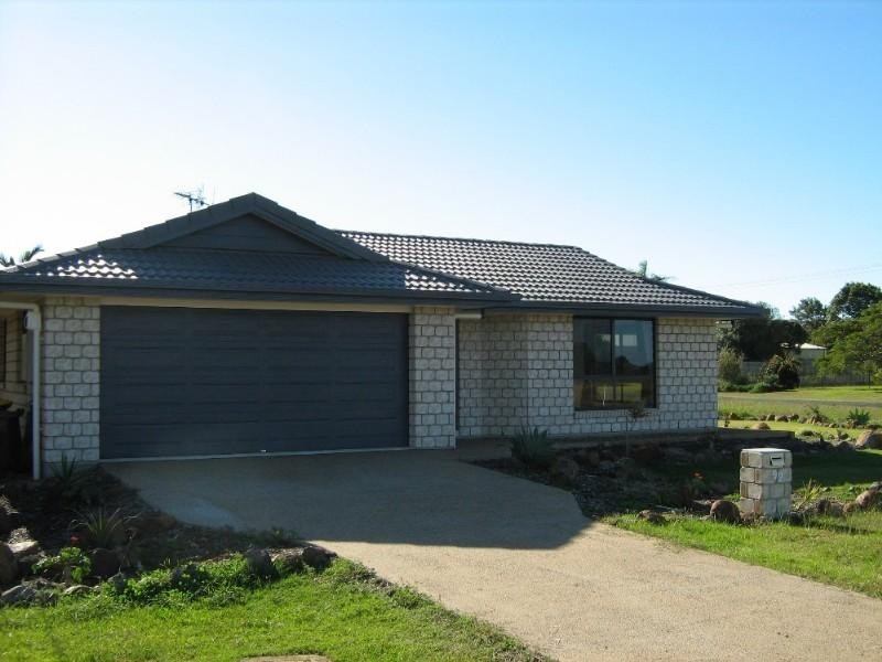 92 Sea Park Road, Burnett Heads QLD 4670