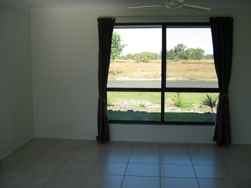 92 Sea Park Road, Burnett Heads QLD 4670