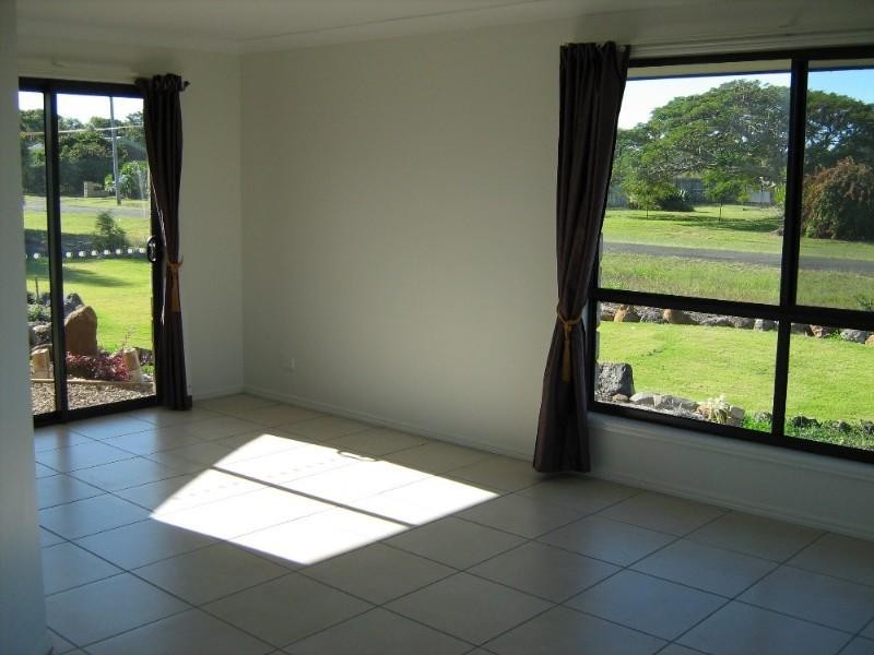 92 Sea Park Road, Burnett Heads QLD 4670